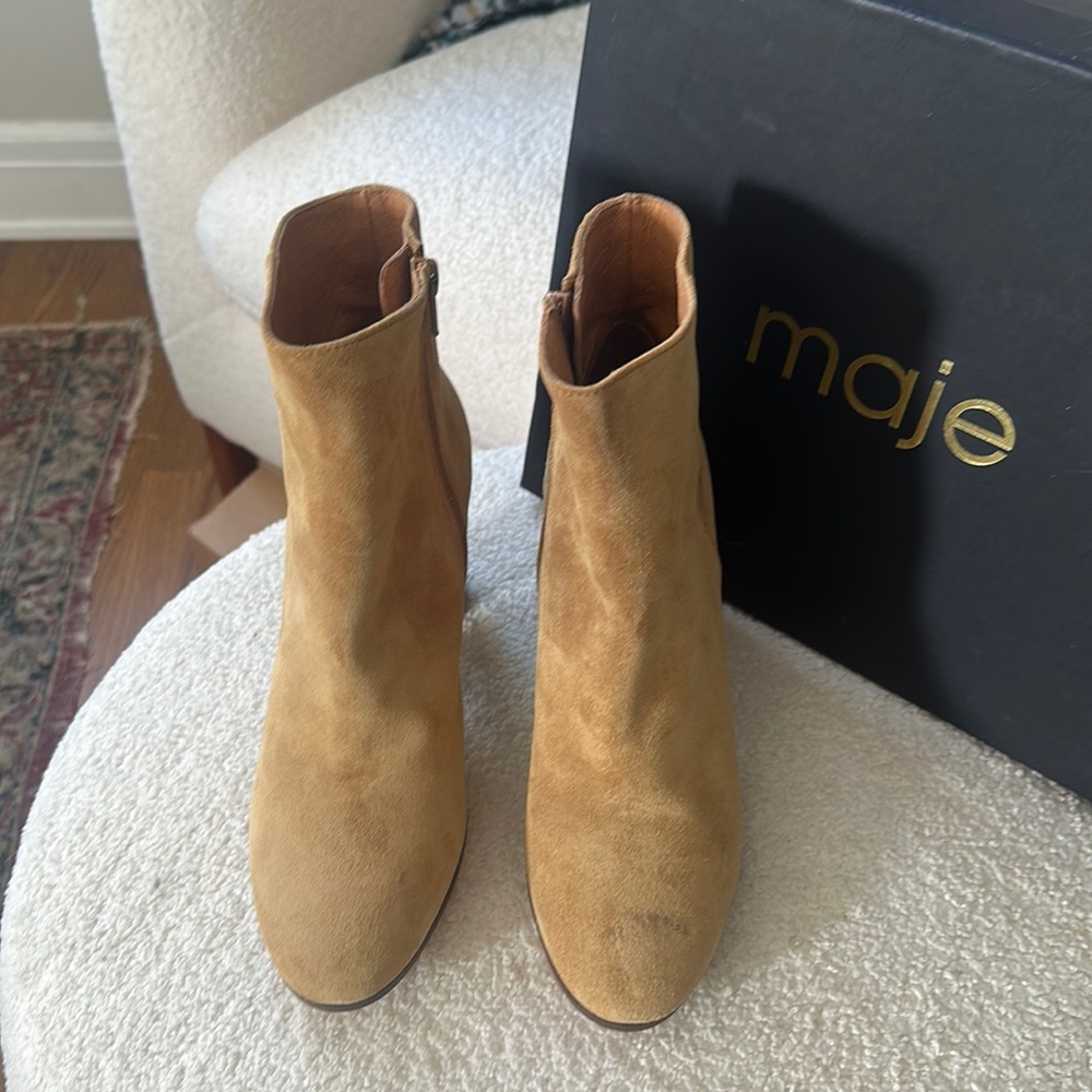 Maje Sz. 37 suede heeled brown boots H17Fox in Camel